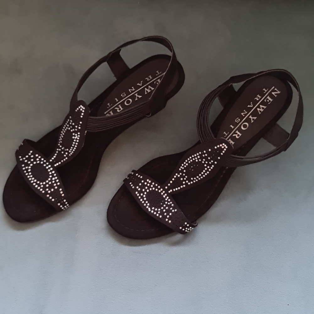 Women's Sandal, Size 7.5